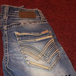 Buckle jeans